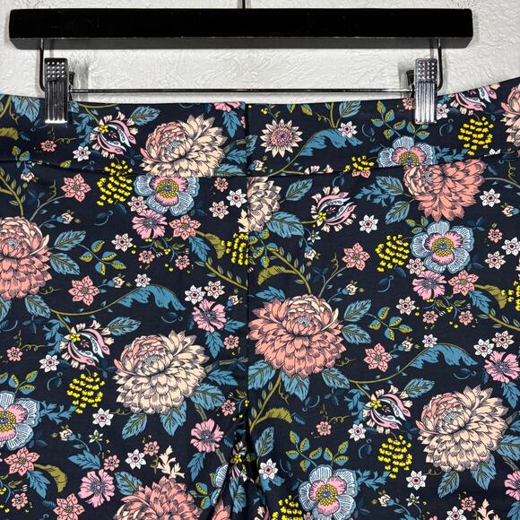 LOFT Ann Taylor The Riviera Short Floral Print Navy Pink Casual Shorts - 10 - Picture 4 of 6